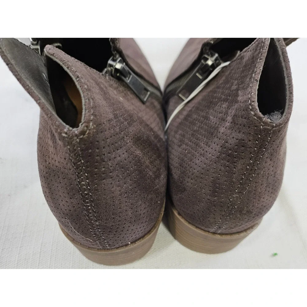 Universal Thread Womens Ankle Boots Perforated Suede Side Zip Gray‎ Size 11